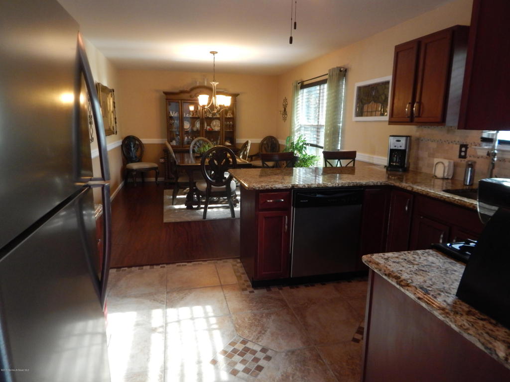 10 Taylor Rd, Brick, NJ 08723 photo 6