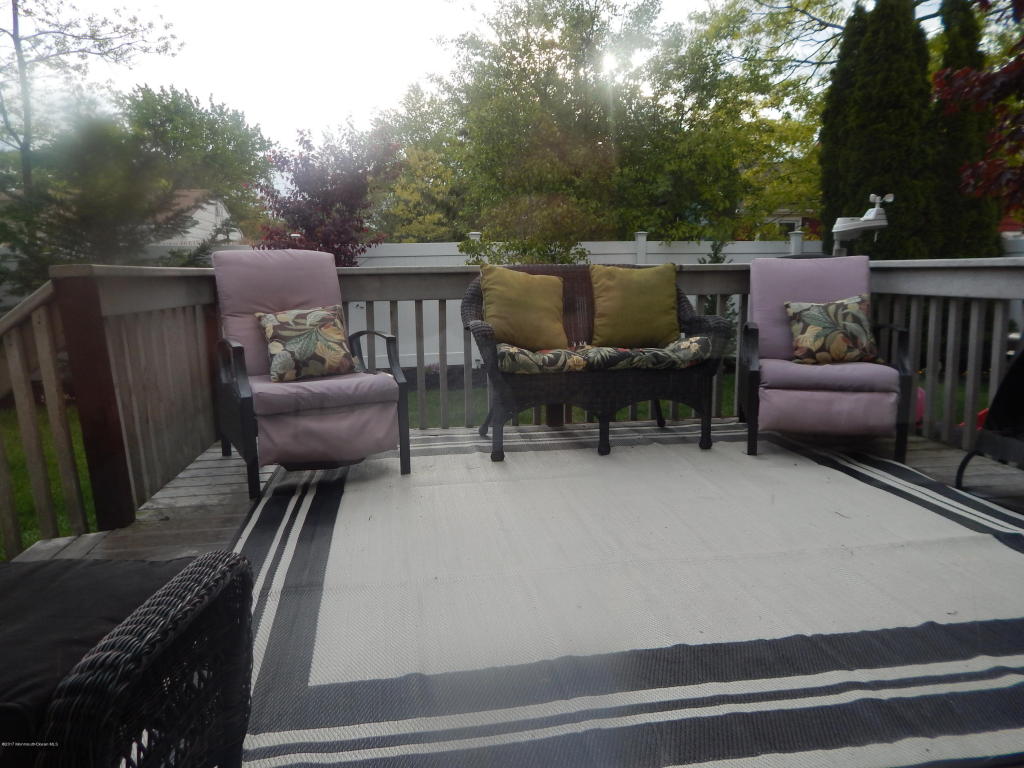 10 Taylor Rd, Brick, NJ 08723 photo 19