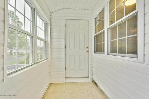 3 Valery Rd, Matawan, NJ 07747 photo 3