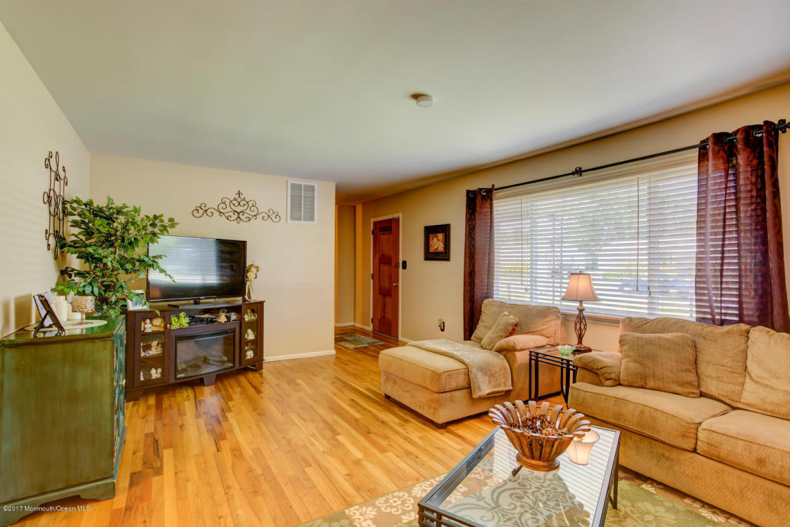 604 Peter Pl, Brick, NJ 08723 photo 8