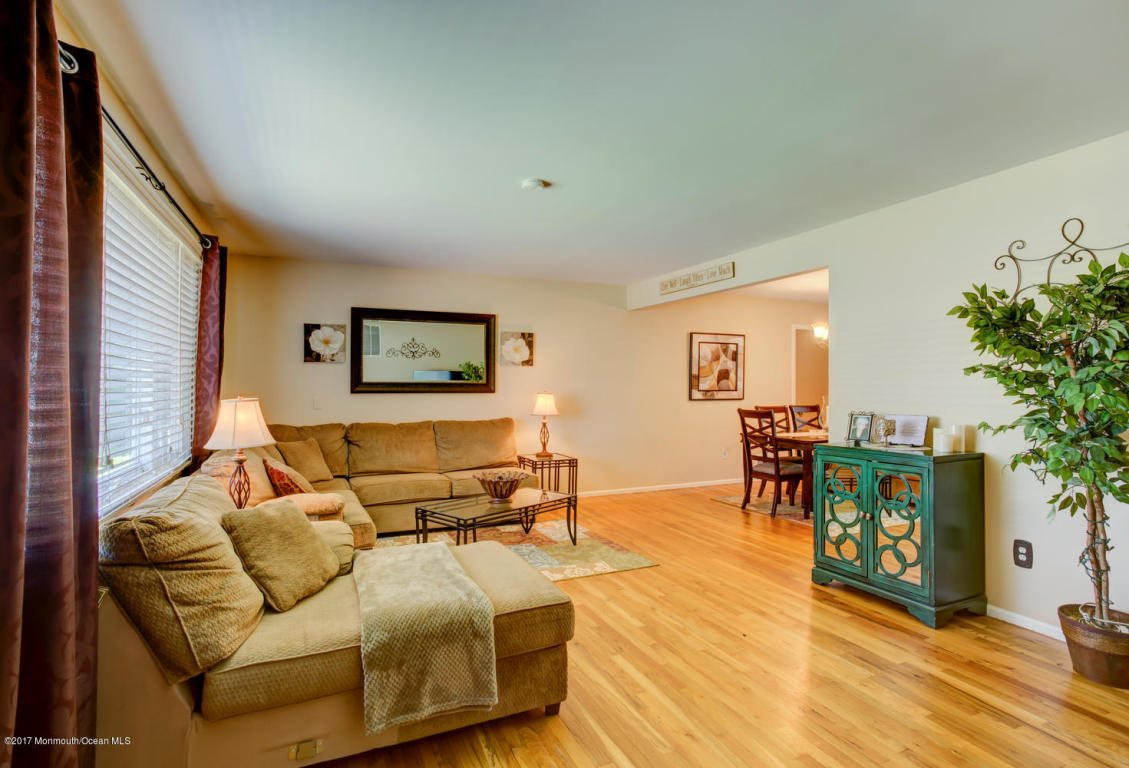 604 Peter Pl, Brick, NJ 08723 photo 6