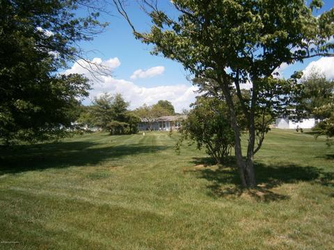 9 Lamb Rd, Brick, NJ 08724 photo 4