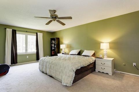 19 Tara Dr, Matawan, NJ 07747 photo 18