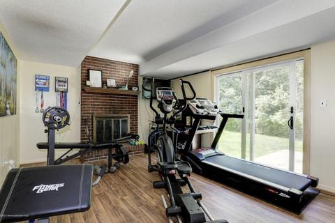 19 Tara Dr, Matawan, NJ 07747 photo 17