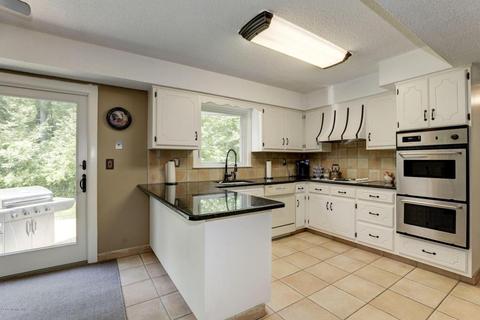 19 Tara Dr, Matawan, NJ 07747 photo 12