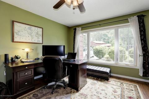 19 Tara Dr, Matawan, NJ 07747 photo 9