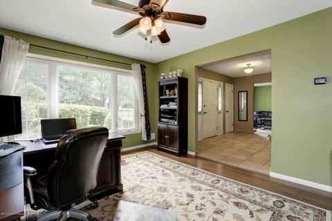 19 Tara Dr, Matawan, NJ 07747 photo 10