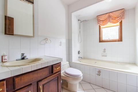 8 Emory Pl, Holmdel, NJ 07733 photo 31