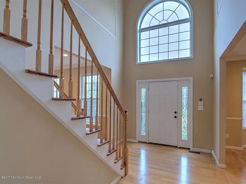 37 Rolling Brook Dr, Edison, NJ 08820 photo 3
