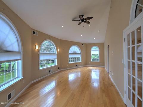 37 Rolling Brook Dr, Edison, NJ 08820 photo 5
