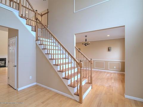 37 Rolling Brook Dr, Edison, NJ 08820 photo 2