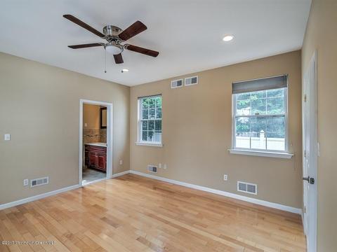 37 Rolling Brook Dr, Edison, NJ 08820 photo 17