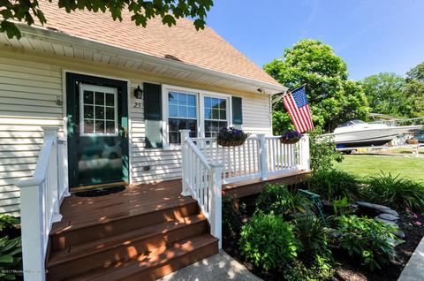 25 Keelson Dr, Waretown, NJ 08758 photo 2
