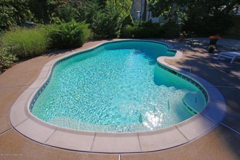 11 Unity Ct, Middletown, NJ 07748 photo 8