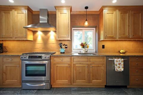 11 Unity Ct, Middletown, NJ 07748 photo 16