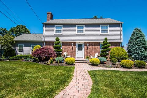 37 Weldon Rd, Matawan, NJ 07747 photo 1