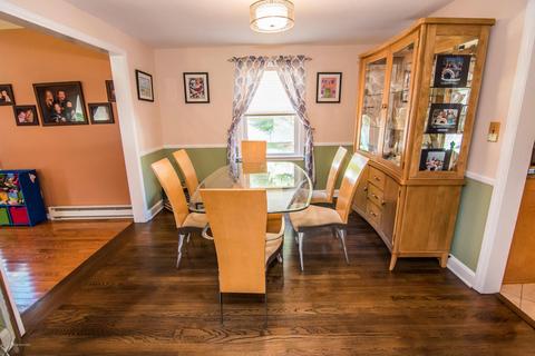 37 Weldon Rd, Matawan, NJ 07747 photo 6