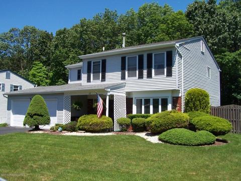 12 Kiwi Loop, Howell, NJ 07731 photo 1