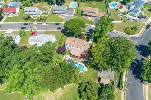 2 Windsor Rd, Howell, NJ 07731 photo 3