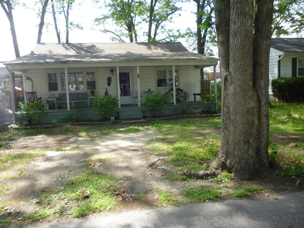 706 Baltic Dr, Brick, NJ 08723 photo 1