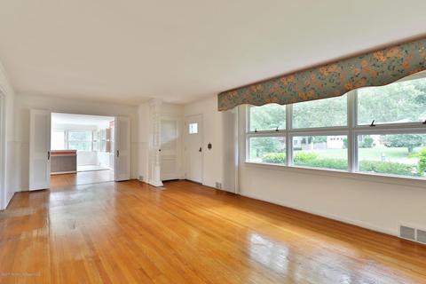 1009 Sunset Dr, Brielle, NJ 08730 photo 3
