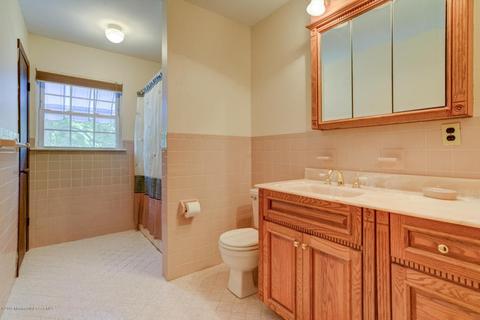 10 Elm Pl, Matawan, NJ 07747 photo 28
