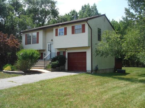 82 Johnson Ln, Jackson, NJ 08527 photo 1