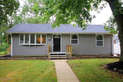 2121 Pineview Rd, Forked River, NJ 08731 photo 1