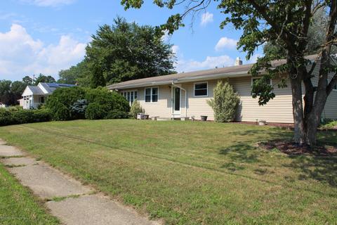 3 Maple Ln, Howell, NJ 07731 photo 2