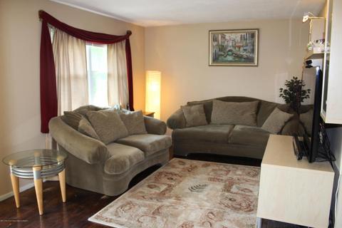 3 Maple Ln, Howell, NJ 07731 photo 5