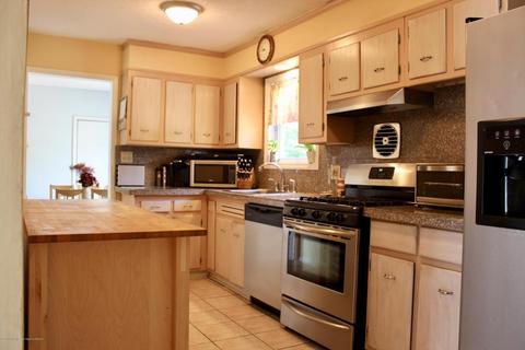 3 Maple Ln, Howell, NJ 07731 photo 10