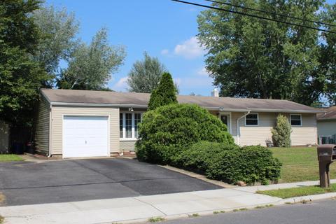 3 Maple Ln, Howell, NJ 07731 photo 3