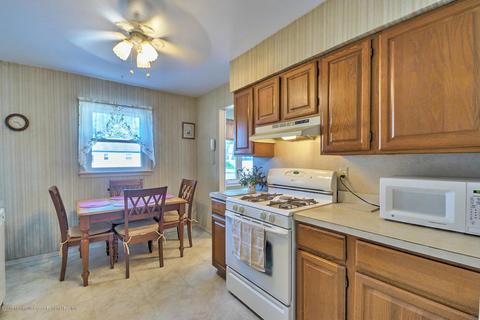 112 Arrowhead Park Dr, Brick, NJ 08724 photo 9