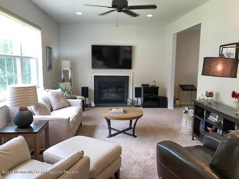 17 Christopher Dr, Howell, NJ 07731 photo 10
