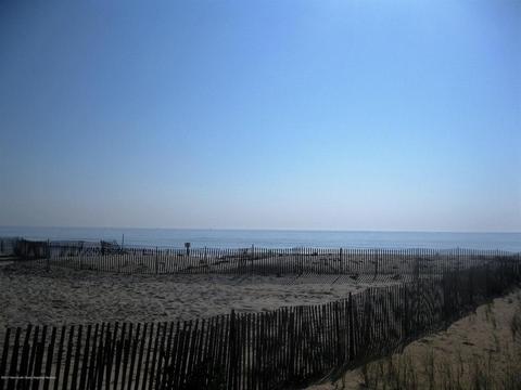 14 E Colony Rd, Lavallette, NJ 08735 photo 17