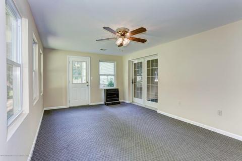 9 Highview Cir, Middletown, NJ 07748 photo 22