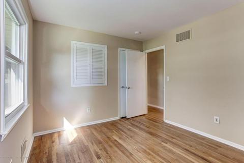 9 Highview Cir, Middletown, NJ 07748 photo 16
