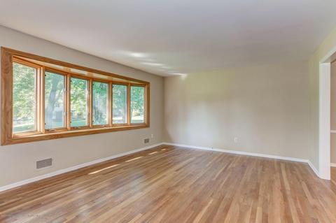 9 Highview Cir, Middletown, NJ 07748 photo 6
