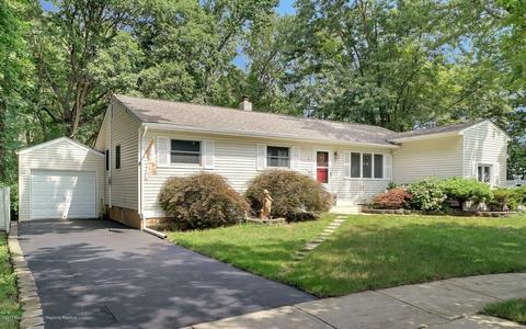 1 Eisenhower Ct, Matawan, NJ 07747 photo 2