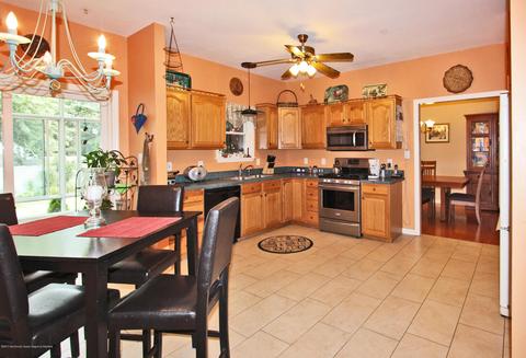 5 Franklin St, Matawan, NJ 07747 photo 9