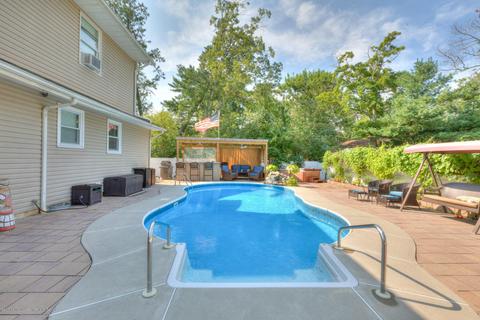 54 Maple St, Waretown, NJ 08758 photo 10