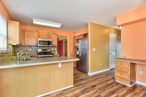 73 Red Maple Dr, Brick, NJ 08724 photo 11