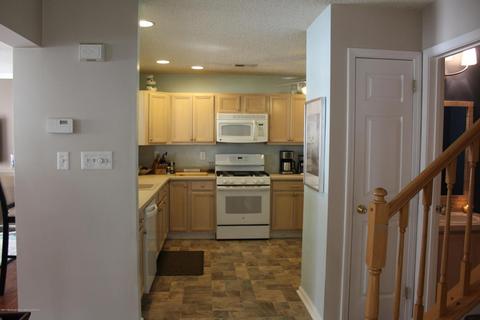 87 Watson Ct, Howell, NJ 07731 photo 2