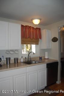 19 Chestnut St, Waretown, NJ 08758 photo 9