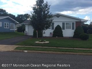 21 Pheasant Dr, Brick, NJ 08724 photo 1