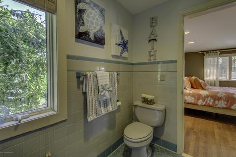 1000 Riverview Dr, Brielle, NJ 08730 photo 22