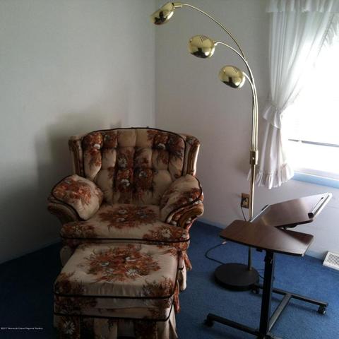 27 John St, Helmetta, NJ 08828 photo 13