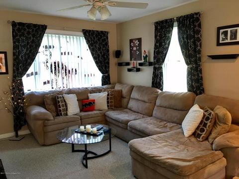946 E Veterans Hwy, Jackson, NJ 08527 photo 2