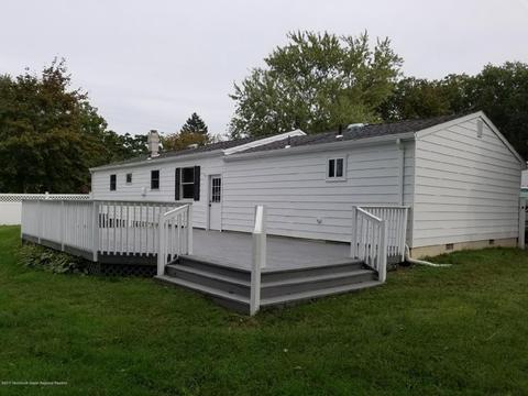 32 Brookside Dr, Howell, NJ 07731 photo 2