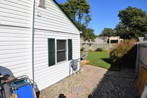 11 Walnut St, Waretown, NJ 08758 photo 9